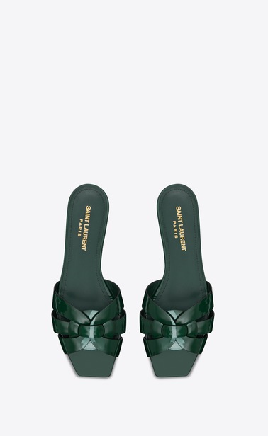 tribute sandale plate en cuir verni